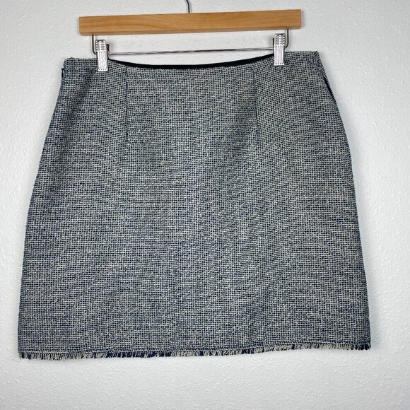 Banana Republic Navy Blue and Silver Tweed Academic Preppy Skirt Size: 10 - Picture 2 of 9